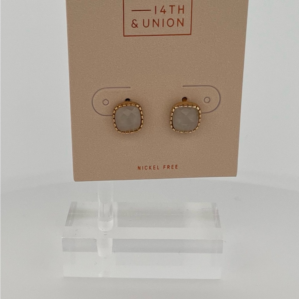 COPY - Nordstrom Gold Minimalist Stud Earrings